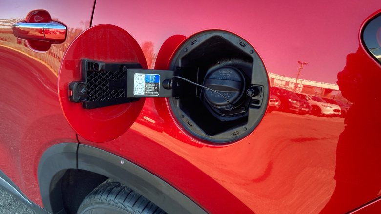 MG HS 1.5 T-GDI Trophy 5dr DCT Petrol Hatchback